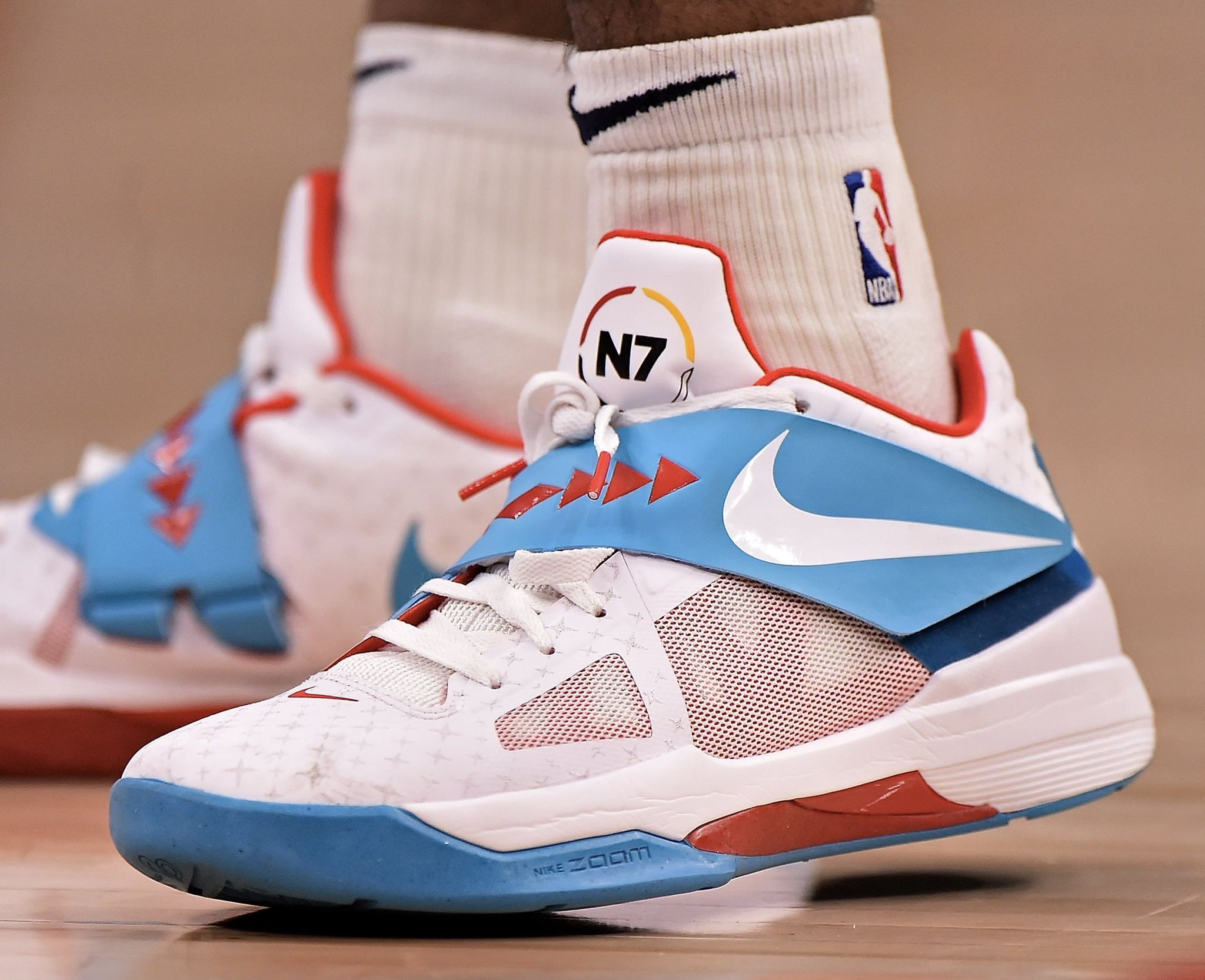 齐米卡斯：我爱利物浦的一切；利物浦和罗马的精神风格很像（齐米卡斯：我深爱利物浦；红军与罗马在精神气质上相近）