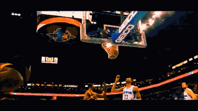 他真把足球踢成艺术了（他用脚步谱写足球的艺术）