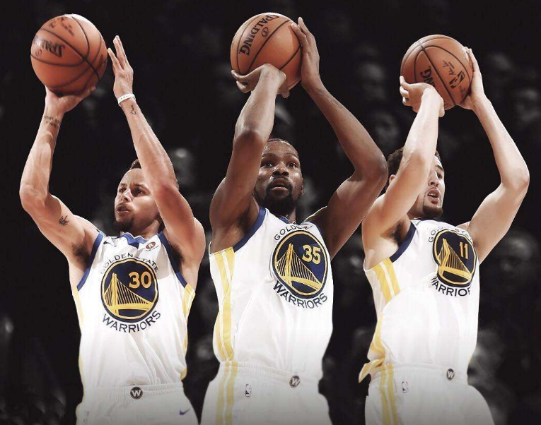 萨56：阿莱格里接手帅位后给我打了电话，并希望我留队（萨56：阿莱格里接任后来电挽留，盼我留队）