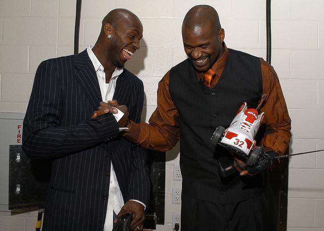 单场两红，皇马连续57个西甲主场无红牌遭终结（一役两红，皇马57场西甲主场零红纪录告破）